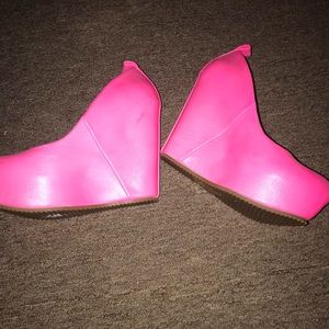 Aldo Heels/ Wedges